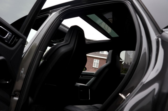 PORSCHE CAYENNE 3.0 E-Hybrid - 462 pk **Sport Chrono Plus / Pano / Head up, Autobedrijf Ploemen Meerssen BV, Meerssen