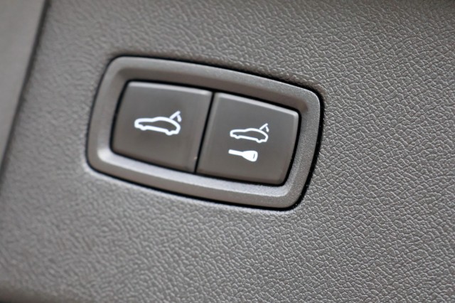 PORSCHE CAYENNE 3.0 E-Hybrid - 462 pk **Sport Chrono Plus / Pano / Head up, Autobedrijf Ploemen Meerssen BV, Meerssen