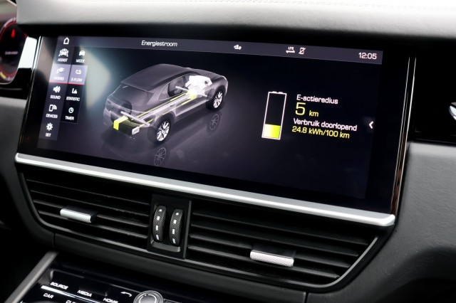 PORSCHE CAYENNE 3.0 E-Hybrid - 462 pk **Sport Chrono Plus / Pano / Head up, Autobedrijf Ploemen Meerssen BV, Meerssen