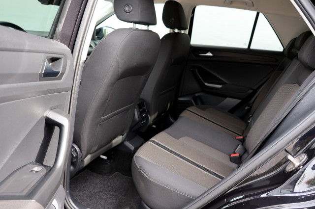 VOLKSWAGEN T-ROC 1.0 TSI Style - 110 pk **Active info / Trekhaak / Navi / ACC, Autobedrijf Ploemen Meerssen BV, Meerssen