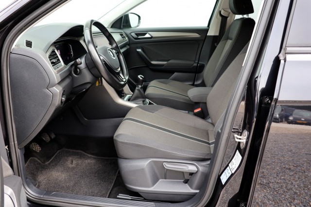 VOLKSWAGEN T-ROC 1.0 TSI Style - 110 pk **Active info / Trekhaak / Navi / ACC, Autobedrijf Ploemen Meerssen BV, Meerssen