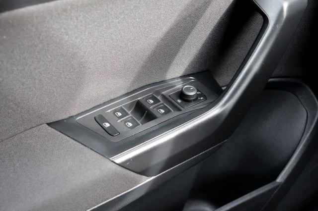 VOLKSWAGEN T-ROC 1.0 TSI Style - 110 pk **Active info / Trekhaak / Navi / ACC, Autobedrijf Ploemen Meerssen BV, Meerssen