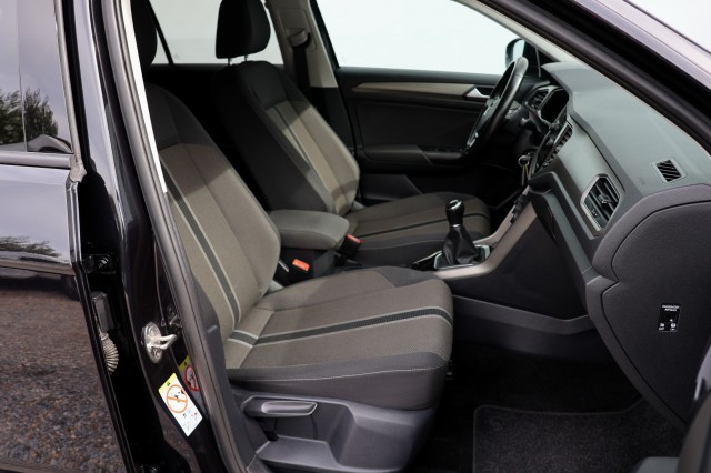 VOLKSWAGEN T-ROC 1.0 TSI Style - 110 pk **Active info / Trekhaak / Navi / ACC, Autobedrijf Ploemen Meerssen BV, Meerssen