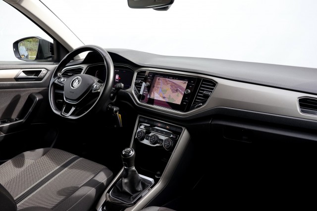 VOLKSWAGEN T-ROC 1.0 TSI Style - 110 pk **Active info / Trekhaak / Navi / ACC, Autobedrijf Ploemen Meerssen BV, Meerssen