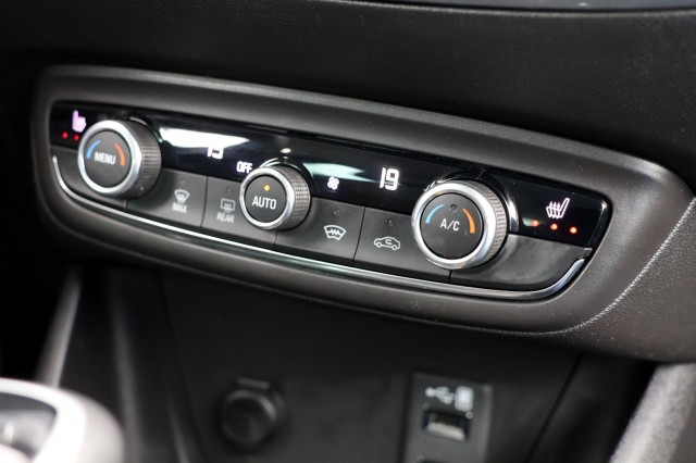 OPEL CROSSLAND X 1.2 Turbo Innovation - 110 pk **Trekhaak / Led / Carplay / Navi, Autobedrijf Ploemen Meerssen BV, Meerssen