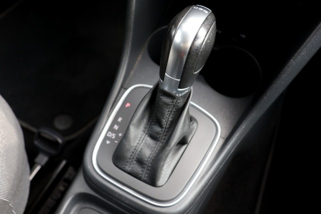 VOLKSWAGEN POLO 1.2 TSI DSG Auto Comfortline - 90 pk **Navi / Climate / Cruise, Autobedrijf Ploemen Meerssen BV, Meerssen