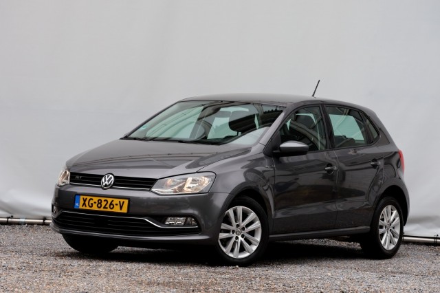 VOLKSWAGEN POLO 1.2 TSI DSG Auto Comfortline - 90 pk **Navi / Climate / Cruise, Autobedrijf Ploemen Meerssen BV, Meerssen