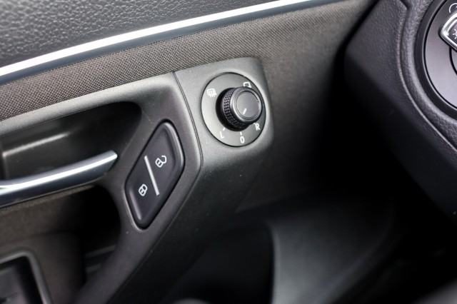 VOLKSWAGEN POLO 1.2 TSI DSG Auto Comfortline - 90 pk **Navi / Climate / Cruise, Autobedrijf Ploemen Meerssen BV, Meerssen