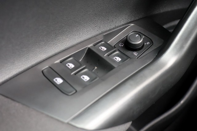 VOLKSWAGEN POLO 1.0 TSI DSG Move - 95 pk **Camera / Navi / Carplay / Climate, Autobedrijf Ploemen Meerssen BV, Meerssen