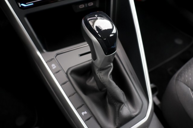 VOLKSWAGEN POLO 1.0 TSI DSG Move - 95 pk **Camera / Navi / Carplay / Climate, Autobedrijf Ploemen Meerssen BV, Meerssen