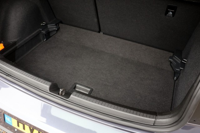 VOLKSWAGEN POLO 1.0 TSI DSG Move - 95 pk **Camera / Navi / Carplay / Climate, Autobedrijf Ploemen Meerssen BV, Meerssen