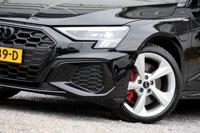 AUDI A3 Sportback 45 TFSIe S-Line - 245 pk , Autobedrijf Ploemen Meerssen BV, Meerssen