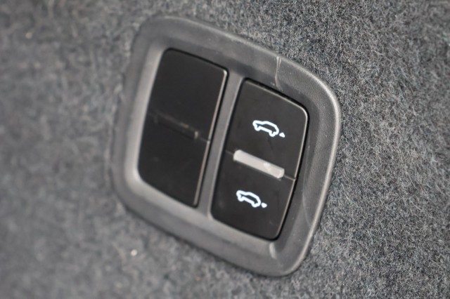 PORSCHE CAYENNE 3.0 E-Hybrid - 462 pk **Sport Chrono Plus / Pano / BOSE, Autobedrijf Ploemen Meerssen BV, Meerssen