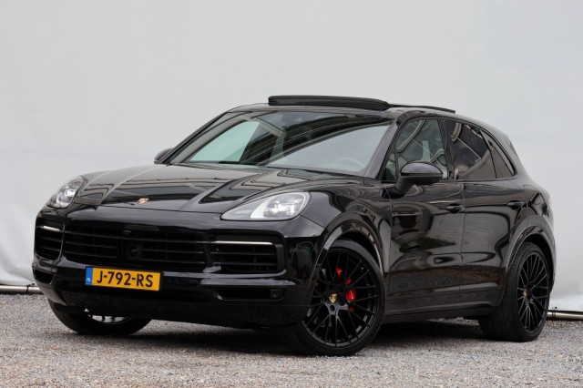 PORSCHE CAYENNE 3.0 E-Hybrid - 462 pk **Sport Chrono Plus / Pano / BOSE, Autobedrijf Ploemen Meerssen BV, Meerssen