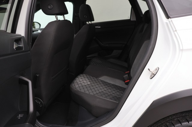 VOLKSWAGEN TAIGO 1.0 TSI R-Line Business - 110 pk **Pano / IQ Light / ACC / Keyless, Autobedrijf Ploemen Meerssen BV, Meerssen