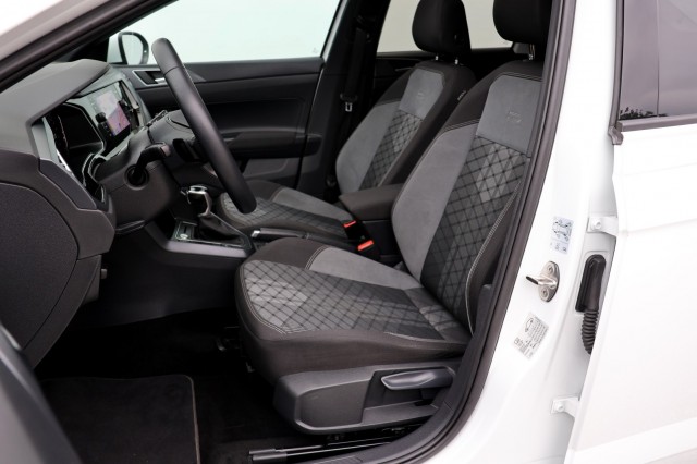 VOLKSWAGEN TAIGO 1.0 TSI R-Line Business - 110 pk **Pano / IQ Light / ACC / Keyless, Autobedrijf Ploemen Meerssen BV, Meerssen