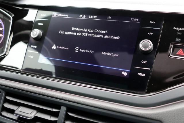 VOLKSWAGEN TAIGO 1.0 TSI R-Line Business - 110 pk **Pano / IQ Light / ACC / Keyless, Autobedrijf Ploemen Meerssen BV, Meerssen