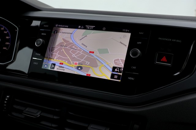 VOLKSWAGEN TAIGO 1.0 TSI R-Line Business - 110 pk **Pano / IQ Light / ACC / Keyless, Autobedrijf Ploemen Meerssen BV, Meerssen