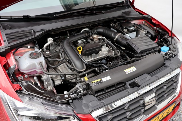 SEAT IBIZA 1.0 EcoTSI FR Business Connect - 110 pk, Autobedrijf Ploemen Meerssen BV, Meerssen