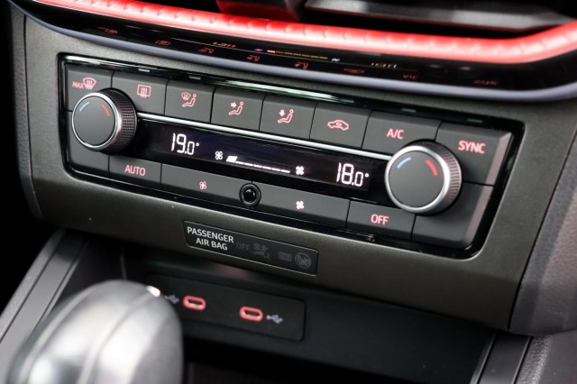 SEAT IBIZA 1.0 EcoTSI FR Business Connect - 110 pk, Autobedrijf Ploemen Meerssen BV, Meerssen