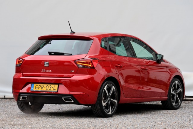 SEAT IBIZA 1.0 EcoTSI FR Business Connect - 110 pk, Autobedrijf Ploemen Meerssen BV, Meerssen