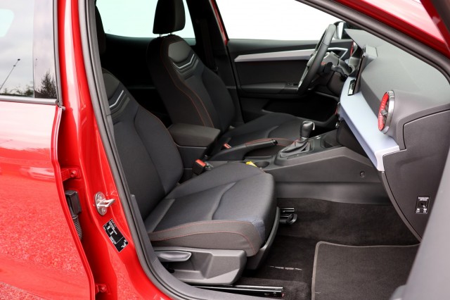 SEAT IBIZA 1.0 EcoTSI FR Business Connect - 110 pk, Autobedrijf Ploemen Meerssen BV, Meerssen