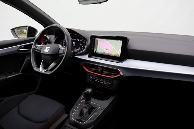 SEAT IBIZA 1.0 EcoTSI FR Business Connect - 110 pk, Autobedrijf Ploemen Meerssen BV, Meerssen