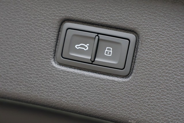 AUDI Q7 60 TFSIe Quattro Pro Line S Competition - 456 pk, Autobedrijf Ploemen Meerssen BV, Meerssen