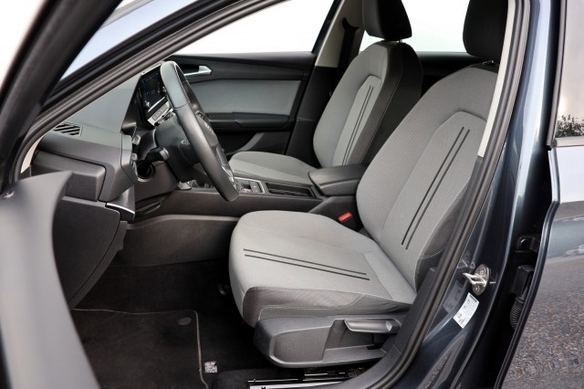 SEAT LEON Sportstourer 1.5 TSI Style - 131 pk **Full Link / PDC / Cruise, Autobedrijf Ploemen Meerssen BV, Meerssen