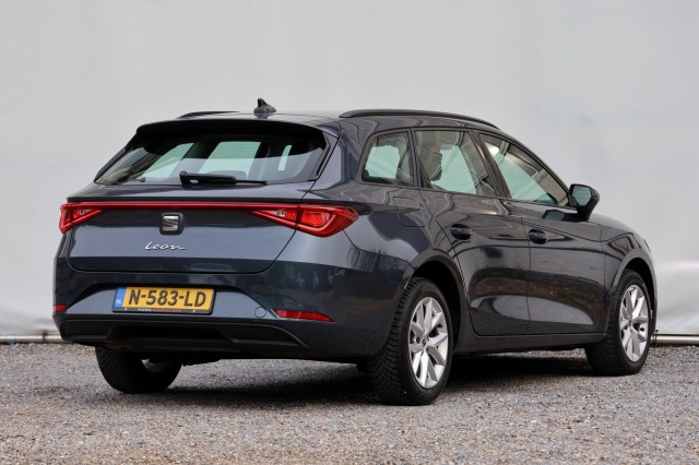SEAT LEON Sportstourer 1.5 TSI Style - 131 pk **Full Link / PDC / Cruise, Autobedrijf Ploemen Meerssen BV, Meerssen