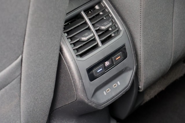 SEAT LEON Sportstourer 1.5 TSI Style - 131 pk **Full Link / PDC / Cruise, Autobedrijf Ploemen Meerssen BV, Meerssen