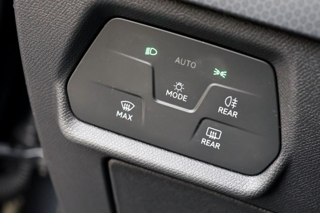 SEAT LEON Sportstourer 1.5 TSI Style - 131 pk **Full Link / PDC / Cruise, Autobedrijf Ploemen Meerssen BV, Meerssen