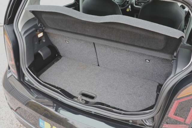 VOLKSWAGEN UP 1.0 BMT High Up! Automaat - 75 pk **Unieke KM / 1e eig / Camera, Autobedrijf Ploemen Meerssen BV, Meerssen