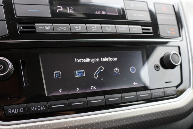 VOLKSWAGEN UP 1.0 BMT High Up! Automaat - 75 pk **Unieke KM / 1e eig / Camera, Autobedrijf Ploemen Meerssen BV, Meerssen