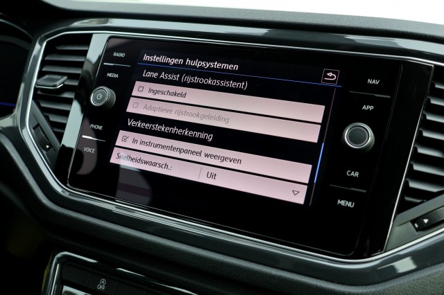 VOLKSWAGEN T-ROC 1.5 TSI DSG Sport - 150 pk **Virtual / 1e eig / NAP / Led , Autobedrijf Ploemen Meerssen BV, Meerssen