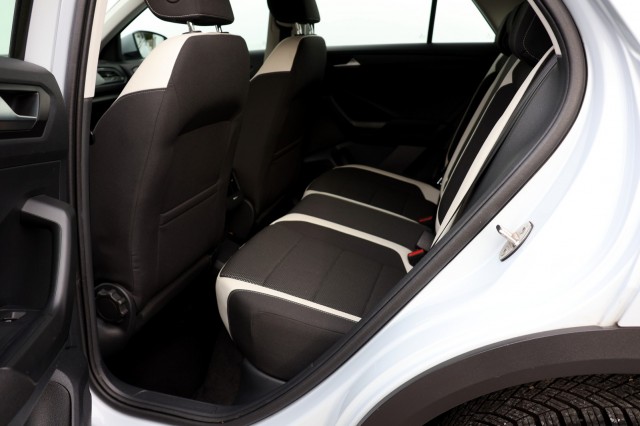 VOLKSWAGEN T-ROC 1.5 TSI DSG Sport - 150 pk **Virtual / 1e eig / NAP / Led , Autobedrijf Ploemen Meerssen BV, Meerssen