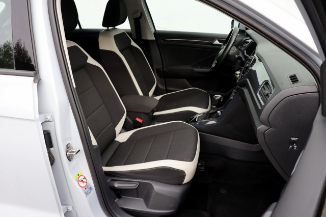 VOLKSWAGEN T-ROC 1.5 TSI DSG Sport - 150 pk **Virtual / 1e eig / NAP / Led , Autobedrijf Ploemen Meerssen BV, Meerssen