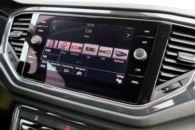 VOLKSWAGEN T-ROC 1.5 TSI DSG Sport - 150 pk **Virtual / 1e eig / NAP / Led , Autobedrijf Ploemen Meerssen BV, Meerssen