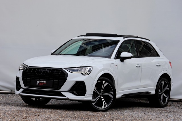 AUDI Q3 45 TFSI e S-Line - 245 pk **Pano / Trekhaak / Sonos / Carbon, Autobedrijf Ploemen Meerssen BV, Meerssen
