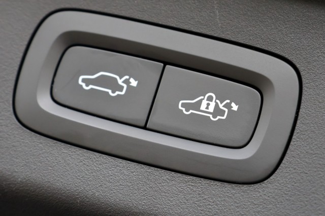 LYNK EN CO 01 1.5 Plug-in Hybrid - 261 pk **Pano / 360 camera / Memory stoel, Autobedrijf Ploemen Meerssen BV, Meerssen