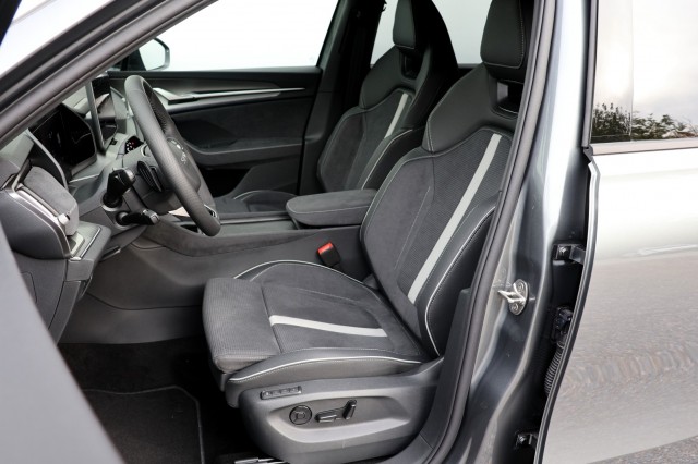 SKODA KODIAQ 1.5 TSI PHEV Sportline Business - 204 pk **Trekhaak / DCC, Autobedrijf Ploemen Meerssen BV, Meerssen