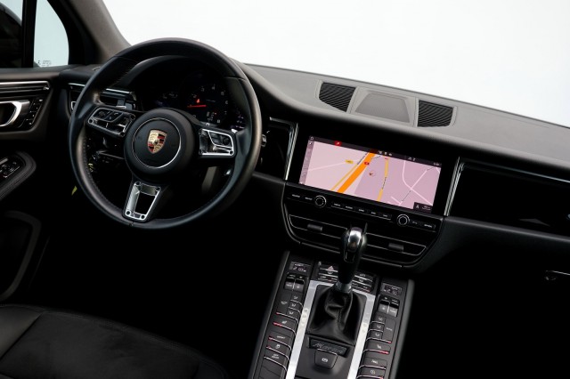 PORSCHE MACAN 2.0 - 245 pk **Pano / BOSE / Camera / Memory stoel, Autobedrijf Ploemen Meerssen BV, Meerssen