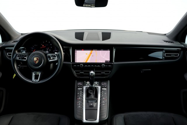 PORSCHE MACAN 2.0 - 245 pk **Pano / BOSE / Camera / Memory stoel, Autobedrijf Ploemen Meerssen BV, Meerssen