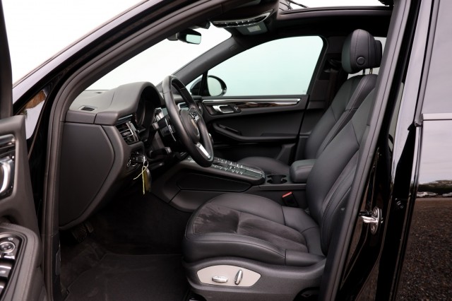 PORSCHE MACAN 2.0 - 245 pk **Pano / BOSE / Camera / Memory stoel, Autobedrijf Ploemen Meerssen BV, Meerssen