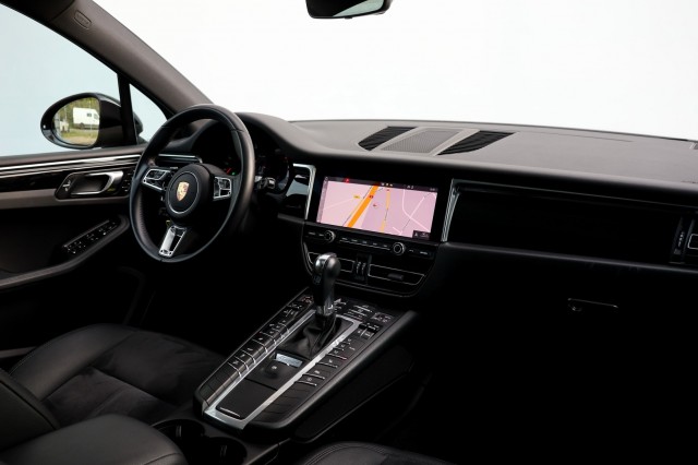 PORSCHE MACAN 2.0 - 245 pk **Pano / BOSE / Camera / Memory stoel, Autobedrijf Ploemen Meerssen BV, Meerssen