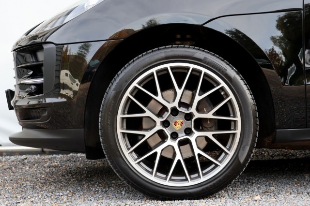 PORSCHE MACAN 2.0 - 245 pk **Pano / BOSE / Camera / Memory stoel, Autobedrijf Ploemen Meerssen BV, Meerssen