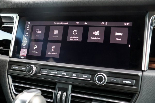 PORSCHE MACAN 2.0 - 245 pk **Pano / BOSE / Camera / Memory stoel, Autobedrijf Ploemen Meerssen BV, Meerssen