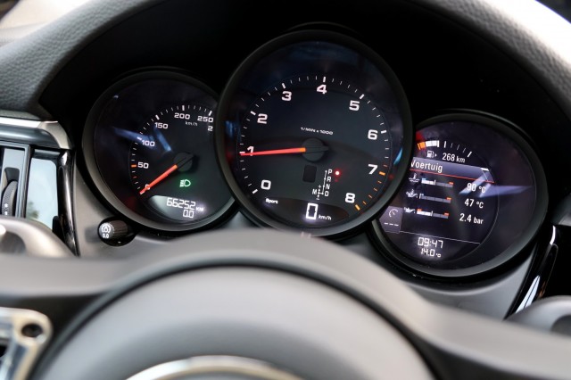 PORSCHE MACAN 2.0 - 245 pk **Pano / BOSE / Camera / Memory stoel, Autobedrijf Ploemen Meerssen BV, Meerssen