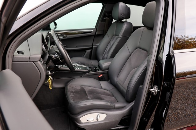 PORSCHE MACAN 2.0 - 245 pk **Pano / BOSE / Camera / Memory stoel, Autobedrijf Ploemen Meerssen BV, Meerssen