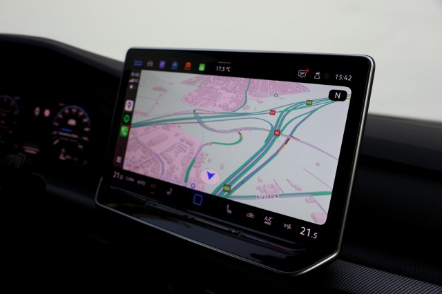 VOLKSWAGEN GOLF 1.5 eTSI R-Line Edition - 150 pk **Camera / Keyless / 18 inch, Autobedrijf Ploemen Meerssen BV, Meerssen